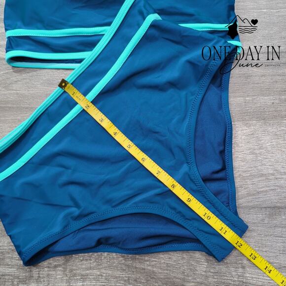 Blooming Jelly Strappy  Back Crop Bikini Swimsuit Size S - Picture 4 of 6